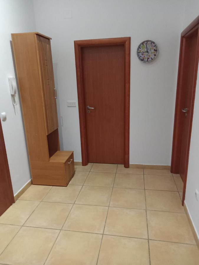 Apartman Mara Lovran Exteriör bild